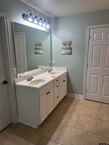 229 Maggie Circle, Flint, TX 75762