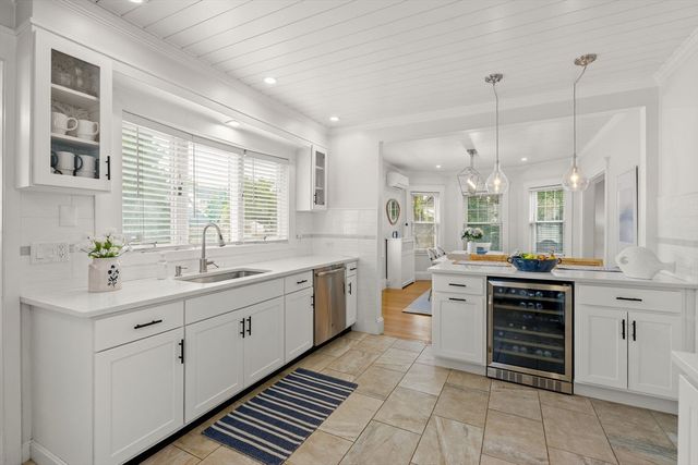 44 Chickatabot Rd, Quincy, MA 02169