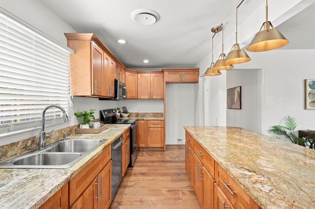 2627 La France Dr, Carmichael, CA 95608