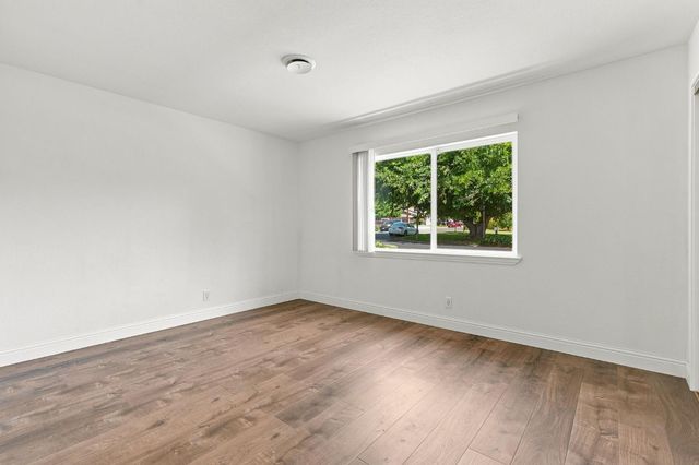 2627 La France Dr, Carmichael, CA 95608