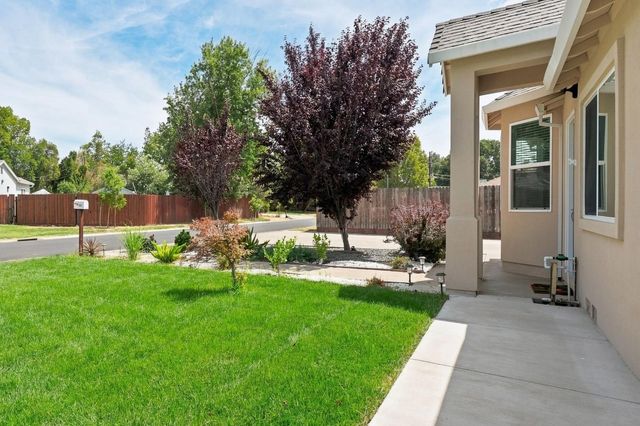 2627 La France Dr, Carmichael, CA 95608
