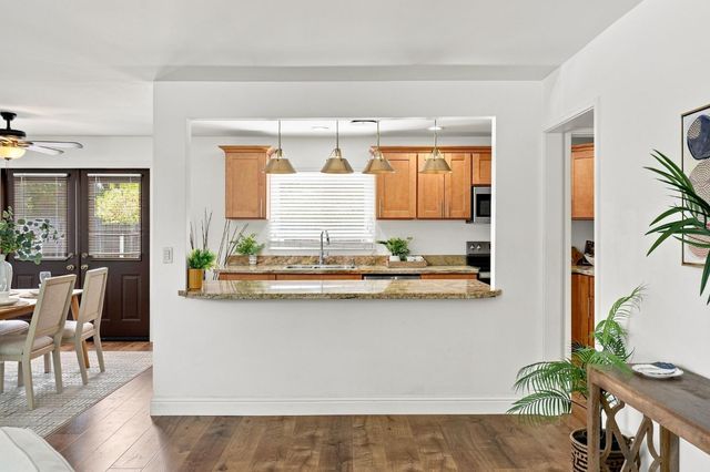 2627 La France Dr, Carmichael, CA 95608