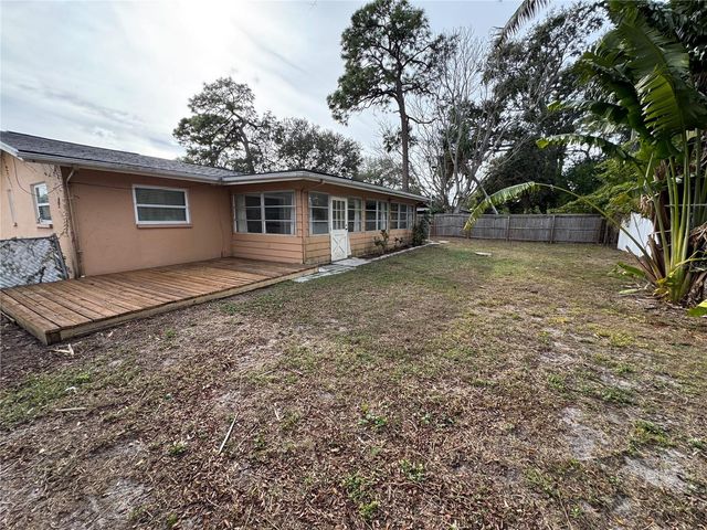 1764 THAMES STREET, Clearwater, FL 33755