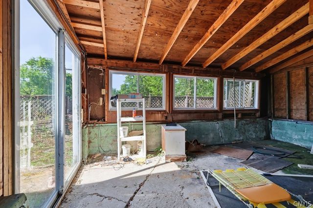 5255 Bear Road, Clay, NY 13212