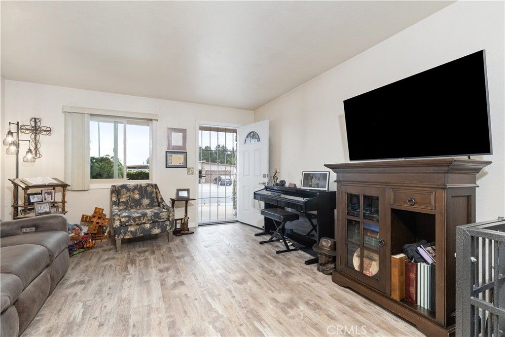 Image 9 of property listing at 1744 Ponderosa, Paso Robles, CA 93446