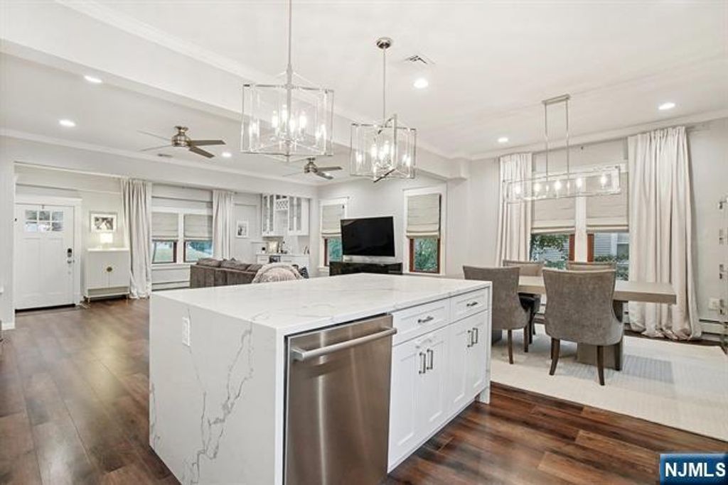 160 Alexander Avenue, Nutley, NJ 07110