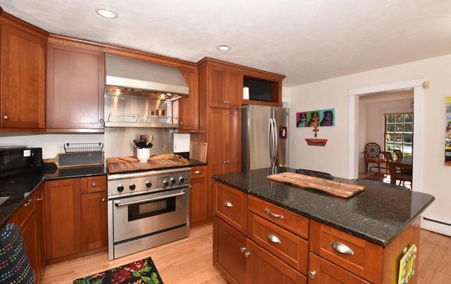 3701 North Bay DRIVE, Racine, WI 53402