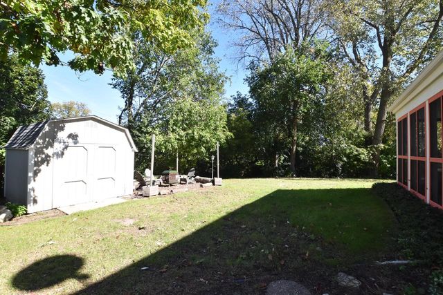 3701 North Bay DRIVE, Racine, WI 53402