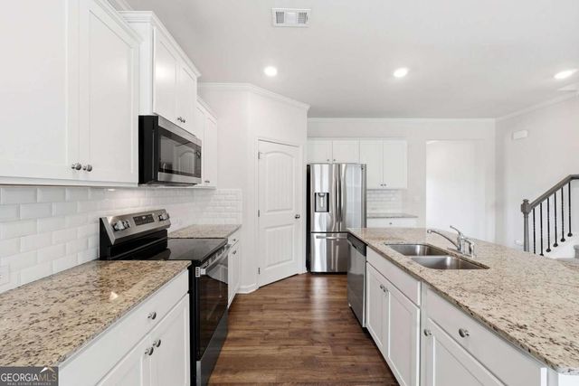 6000 Screech Owl Drive, Flowery Branch, GA 30542