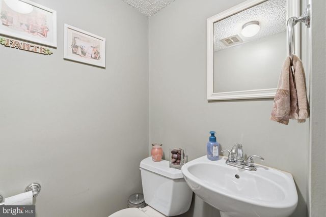 630 ARTWOOD DR, Philadelphia, PA 19115