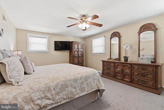 630 ARTWOOD DR, Philadelphia, PA 19115