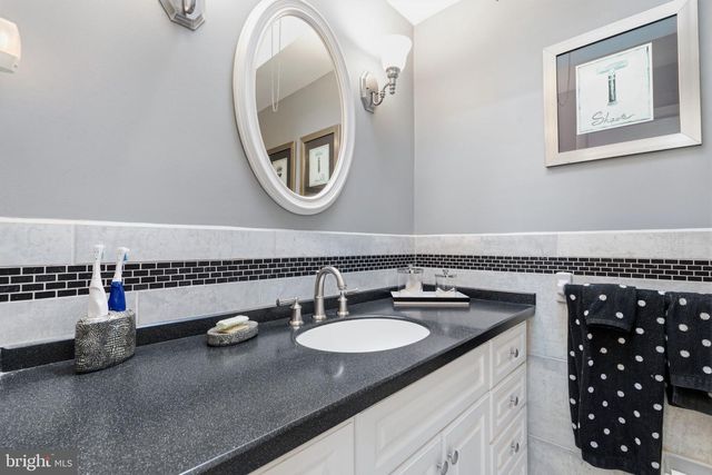 630 ARTWOOD DR, Philadelphia, PA 19115