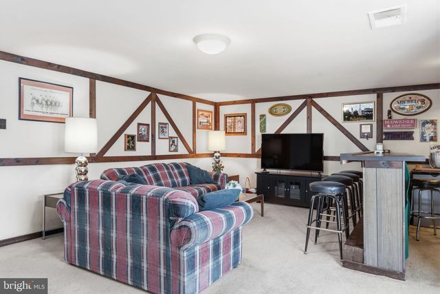 630 ARTWOOD DR, Philadelphia, PA 19115