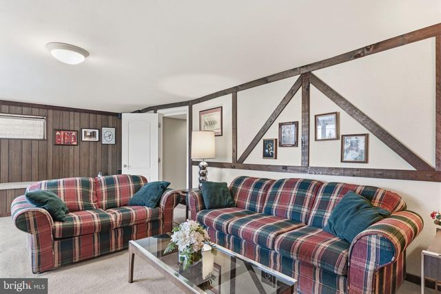 630 ARTWOOD DR, Philadelphia, PA 19115