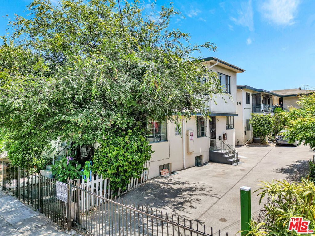 Image 4 of property listing at 4412 Lockwood Avenue, Los Angeles, CA 90029
