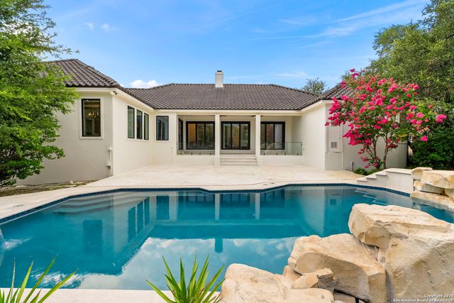 6 Turin Ct, San Antonio, TX 78257