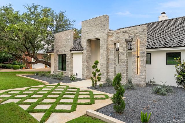 6 Turin Ct, San Antonio, TX 78257