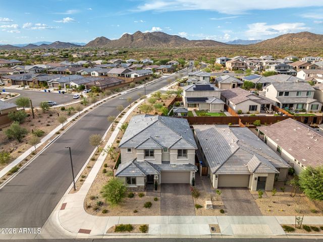 2042 W DESERT FOREST Trail, Phoenix, AZ 85085