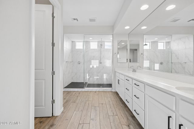 2042 W DESERT FOREST Trail, Phoenix, AZ 85085