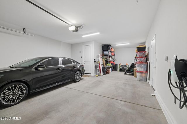 2042 W DESERT FOREST Trail, Phoenix, AZ 85085