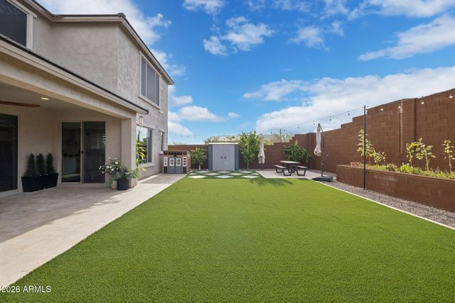 2042 W DESERT FOREST Trail, Phoenix, AZ 85085