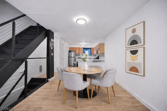 28 Hoffman Pl, Irvington Twp., NJ 07111