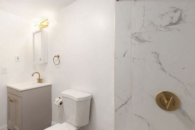 36 Pleasant Drive 42, Stoughton, MA 02072