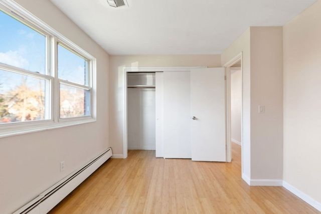 36 Pleasant Drive 42, Stoughton, MA 02072