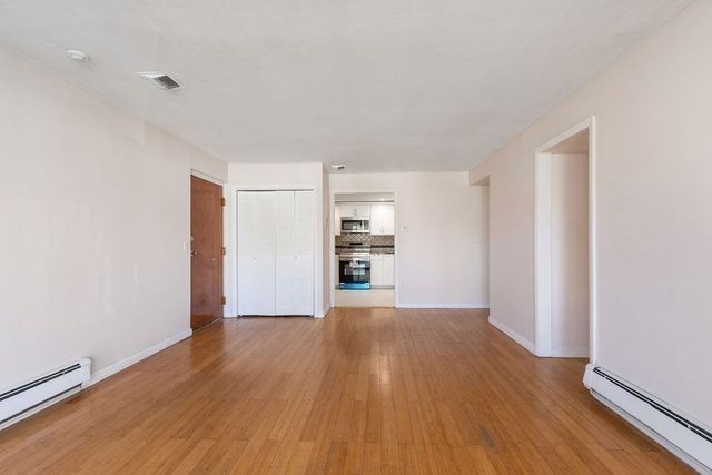 36 Pleasant Drive 42, Stoughton, MA 02072