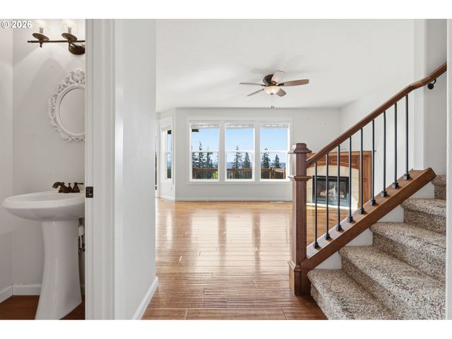 4672 Z St, Washougal, WA 98671