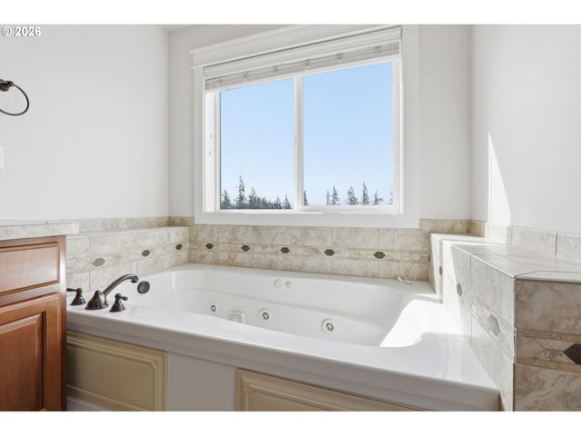 4672 Z St, Washougal, WA 98671