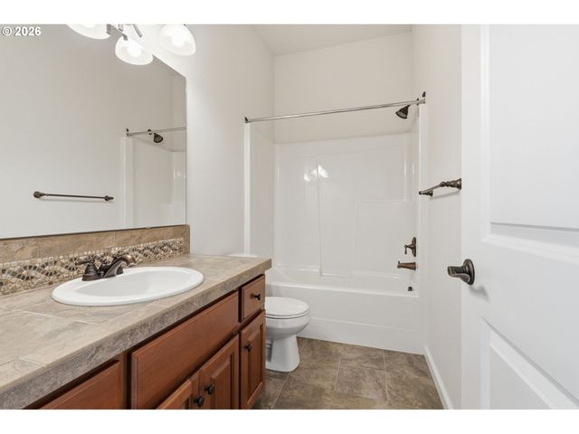 4672 Z St, Washougal, WA 98671