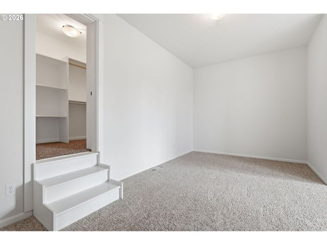 4672 Z St, Washougal, WA 98671