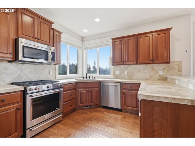 4672 Z St, Washougal, WA 98671