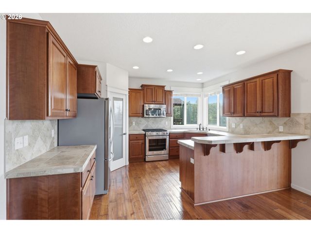 4672 Z St, Washougal, WA 98671