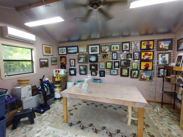 227 Lord LN, Mountain View, AR 72560