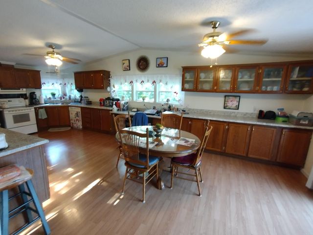 227 Lord LN, Mountain View, AR 72560