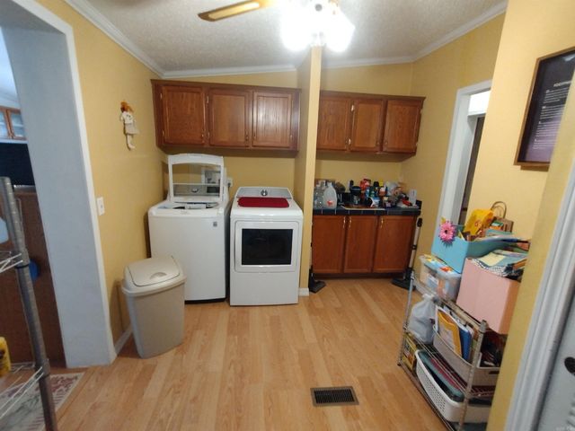 227 Lord LN, Mountain View, AR 72560