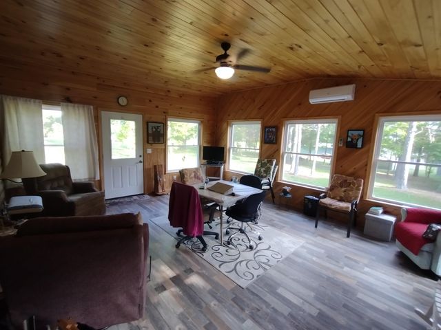 227 Lord LN, Mountain View, AR 72560