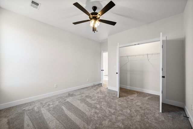 1148 Archibald Dr, Clarksville, TN 37040