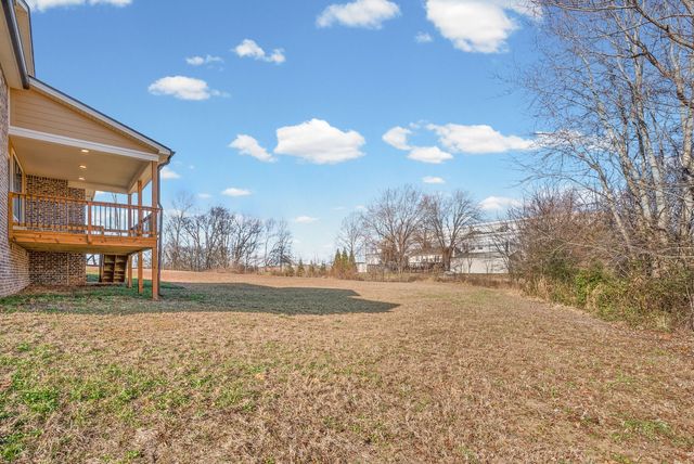 1148 Archibald Dr, Clarksville, TN 37040