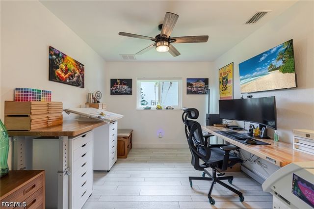 3504 SW 6th ST, Cape Coral, FL 33991