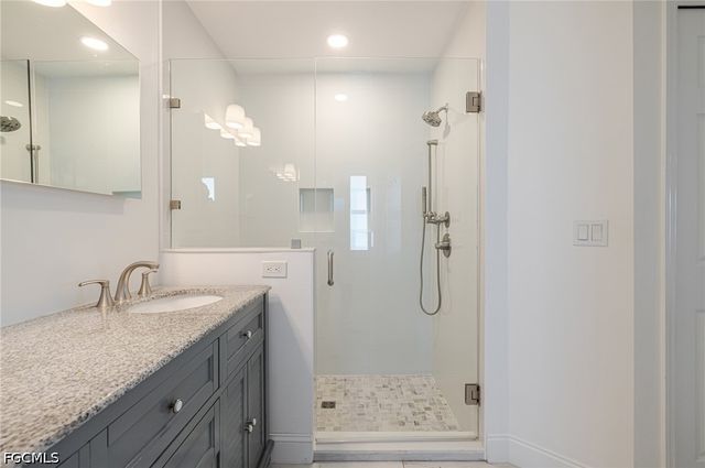 3504 SW 6th ST, Cape Coral, FL 33991