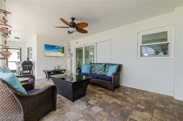 3504 SW 6th ST, Cape Coral, FL 33991