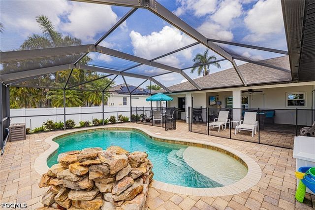 3504 SW 6th ST, Cape Coral, FL 33991