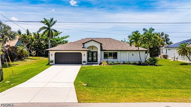 3504 SW 6th ST, Cape Coral, FL 33991