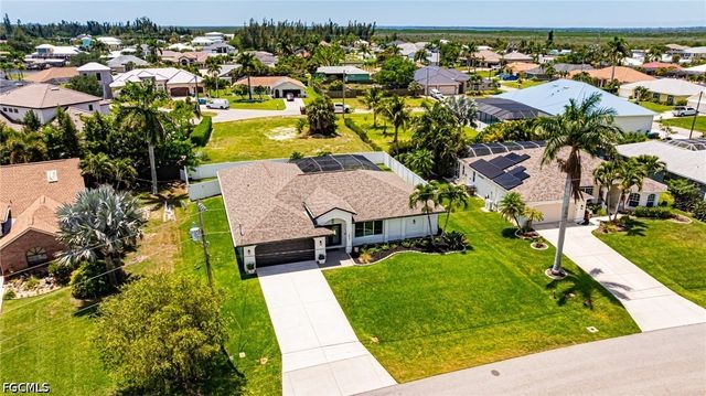 3504 SW 6th ST, Cape Coral, FL 33991