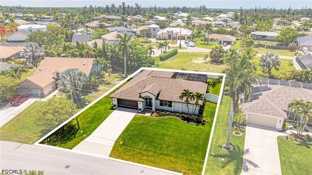 3504 SW 6th ST, Cape Coral, FL 33991