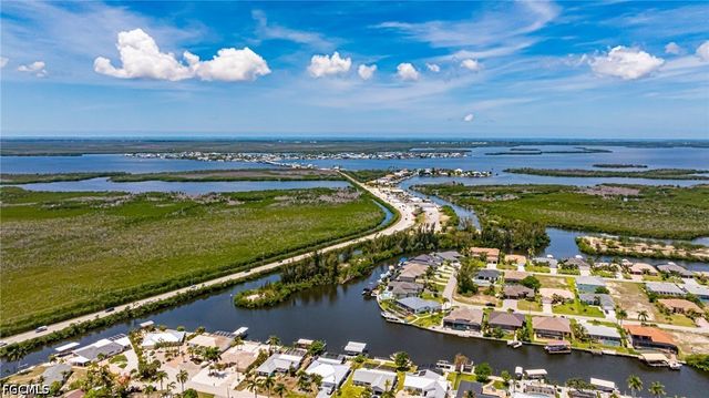 3504 SW 6th ST, Cape Coral, FL 33991