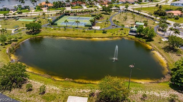 3504 SW 6th ST, Cape Coral, FL 33991